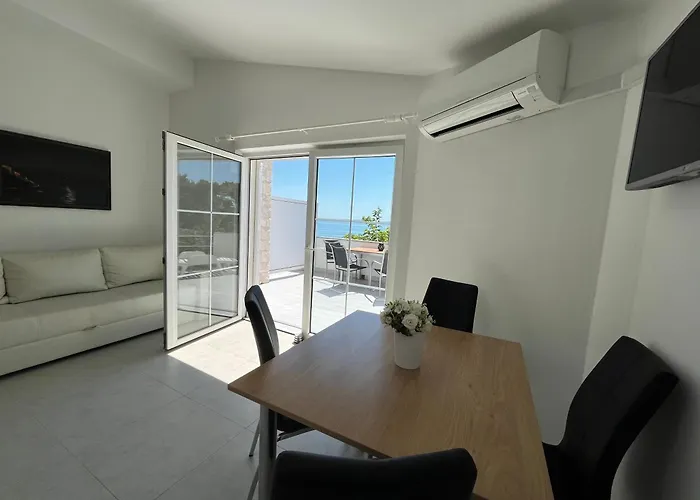 Mirakul Apartments