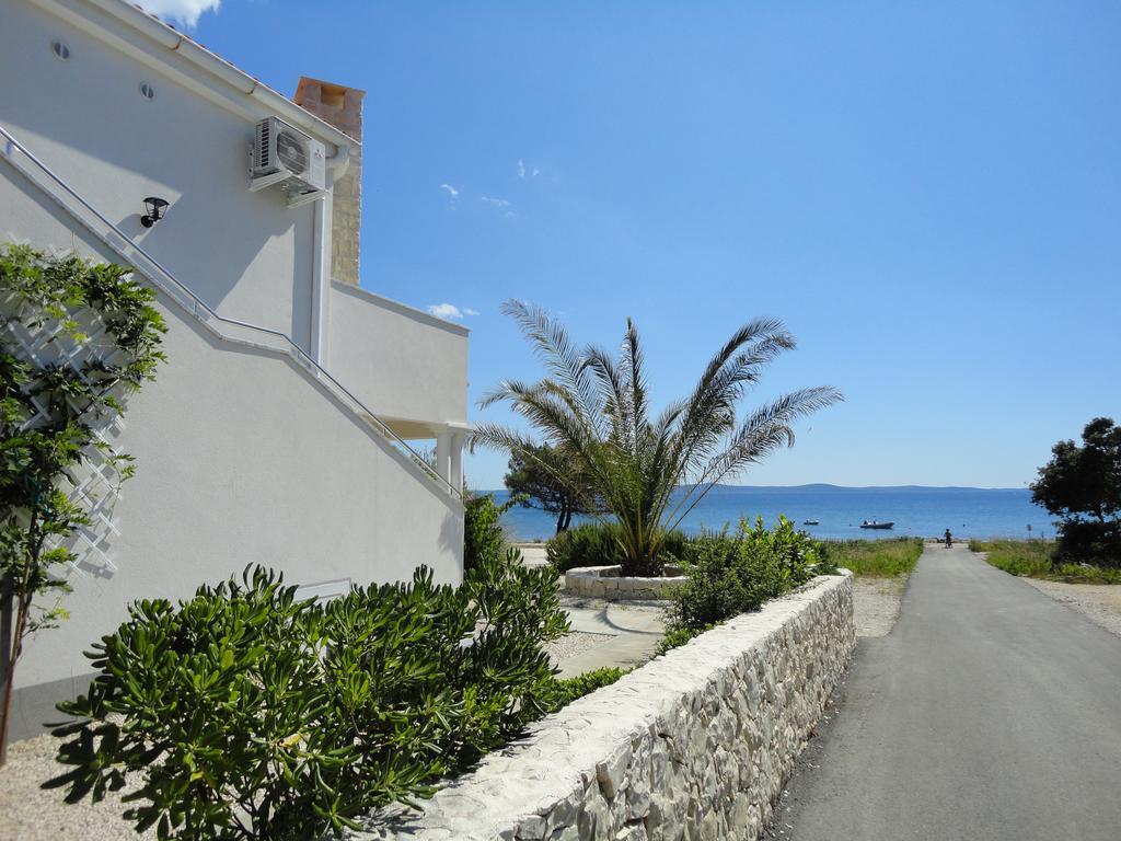 Mirakul Apartment