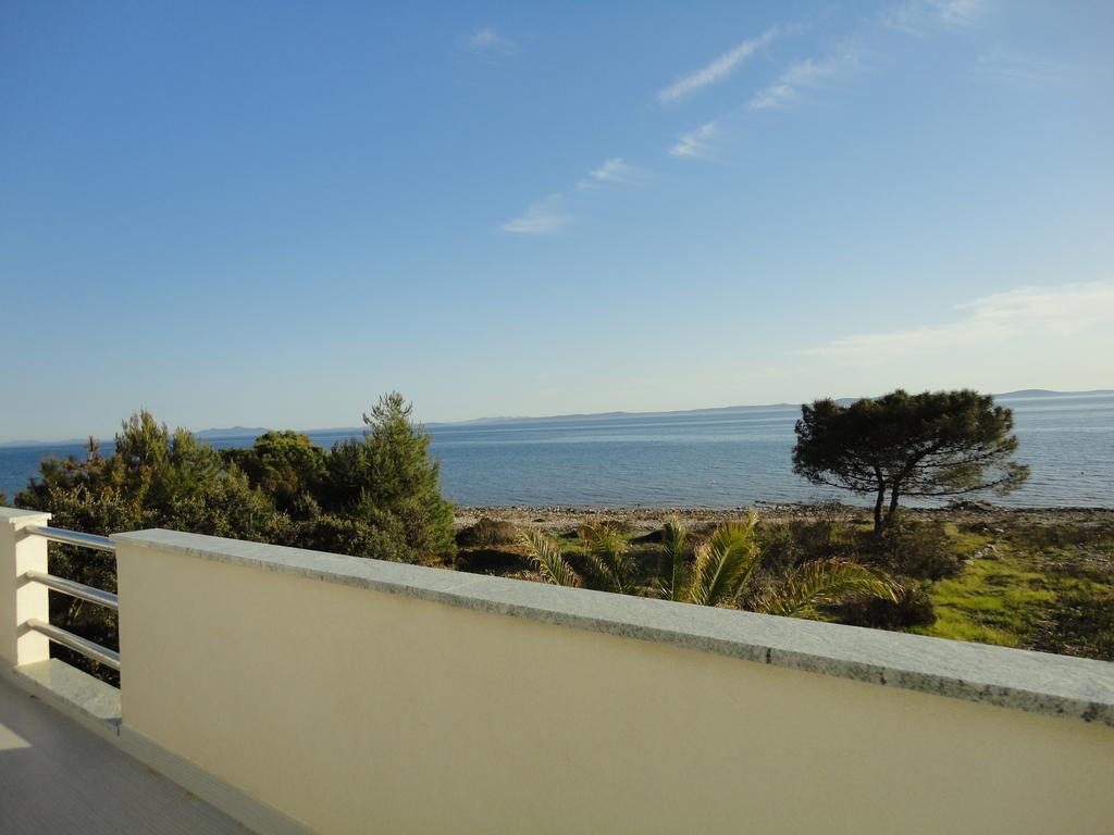 Mirakul Apartment *