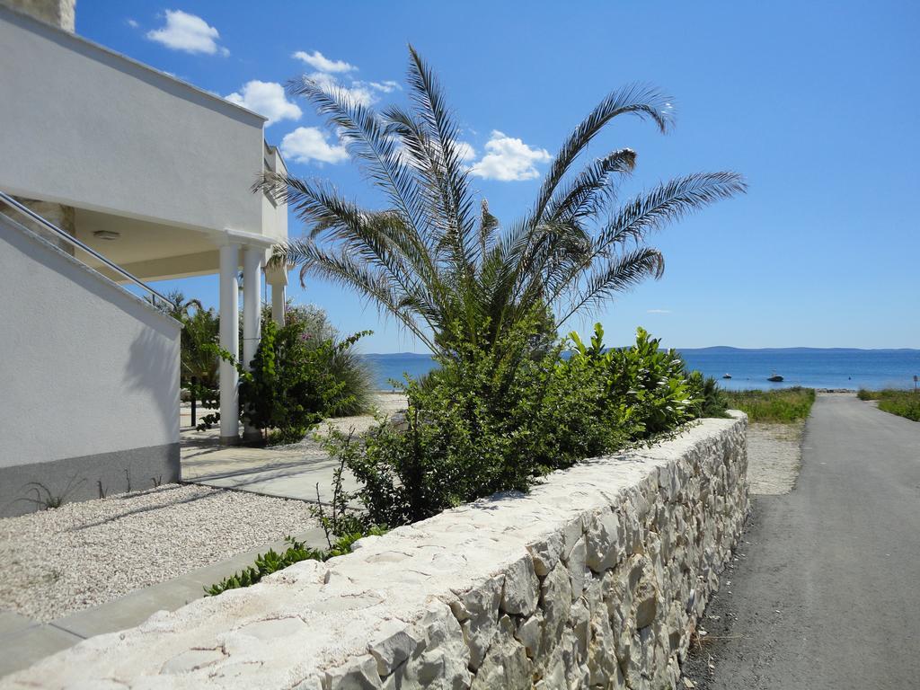 Apartment Mirakul